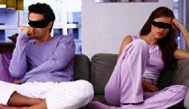 لا أستمتع بحياتي مع زوجتي رغم أنها تضعني في عيونها