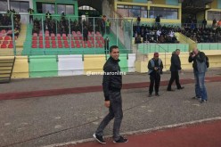 مطمور في ملعب تيزي وزو ويتفاوض مع ماجن