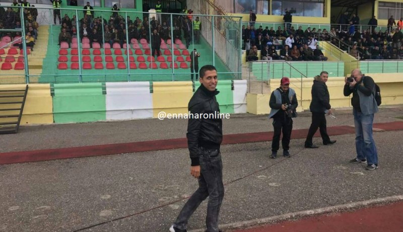 مطمور في ملعب تيزي وزو ويتفاوض مع ماجن