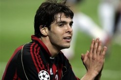 نادي ريال مدريد: كاكا يطلب وساطة مورينيو للرحيل عن الفريق للعودة إلى الميلان