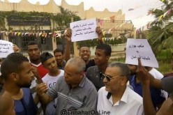 بالصور.. إحتجاج شباب المغير بالوادي مطالبين بملعب جواري