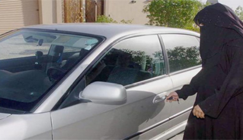 السعودية توافق على قيادة النساء للسيارات
