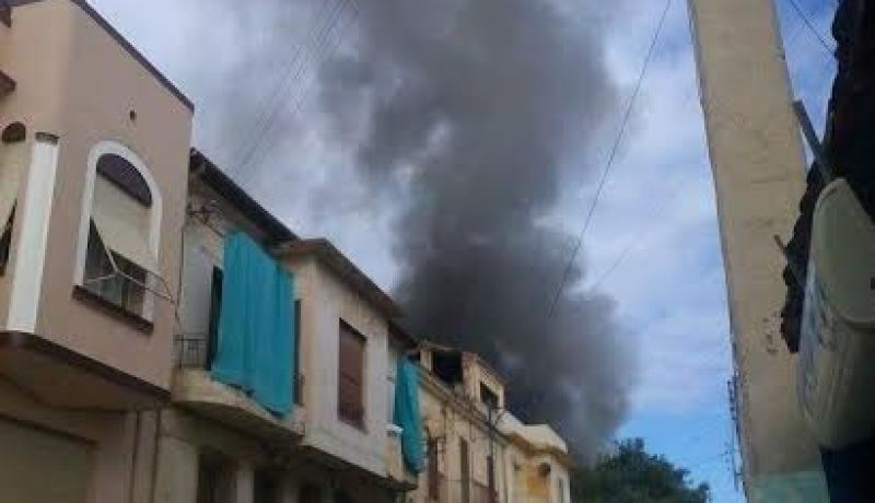 بالفيديو اندلاع حريق مهول في مكاتب ابناء الشهداء بسكيكدة