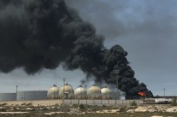 7 قتلى واستمرار المواجهات بين داعش و حرس المنشآت النفطية في ليبيا