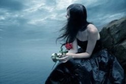 استصغرت زوجي الذي استبدلني بنساء القنوات الماجنة