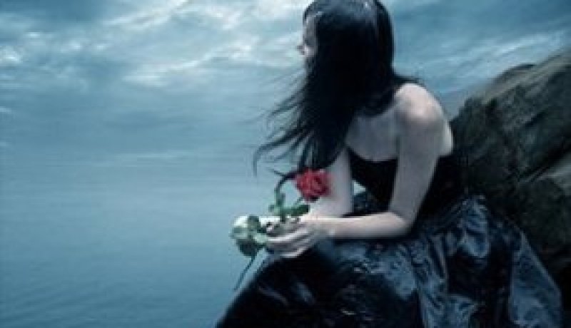 استصغرت زوجي الذي استبدلني بنساء القنوات الماجنة