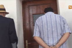 بالفيديو الإطاحة بعصابة مختصة في تهريب العملة الصعبة بالعاصمة