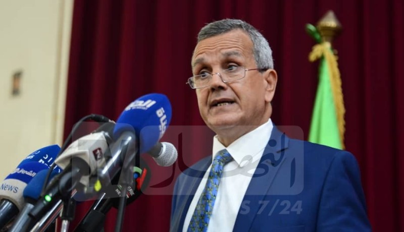 إنطلاق صالون الإعلام حول السرطان