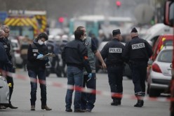 قتيلان و جرحى بعملية لاعتقال مدبر هجمات باريس