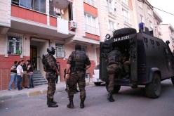 تركيا تعتقل 18 شخصا للإشتباه في انتمائهم لمنظمتين إرهابيتين بوسط البلاد