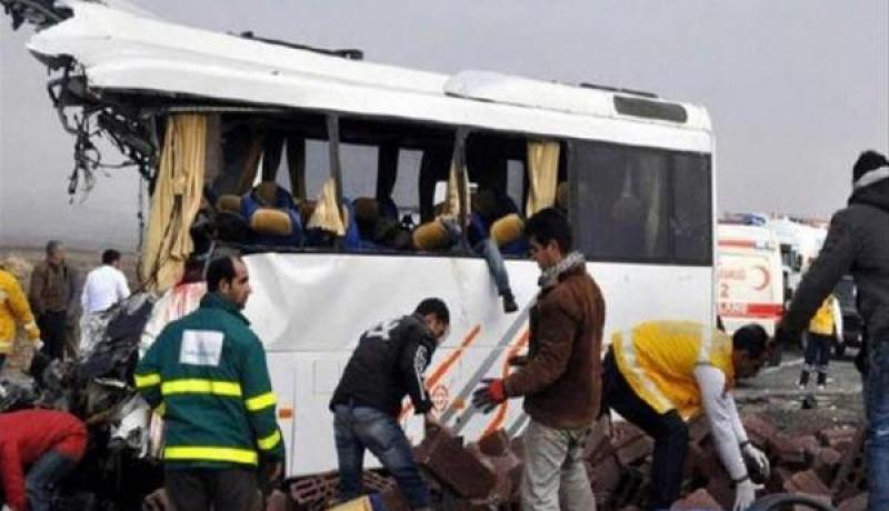 وفاة 22 شخص واصابة 50 أخرون إثر انقلاب حافلة باكستان