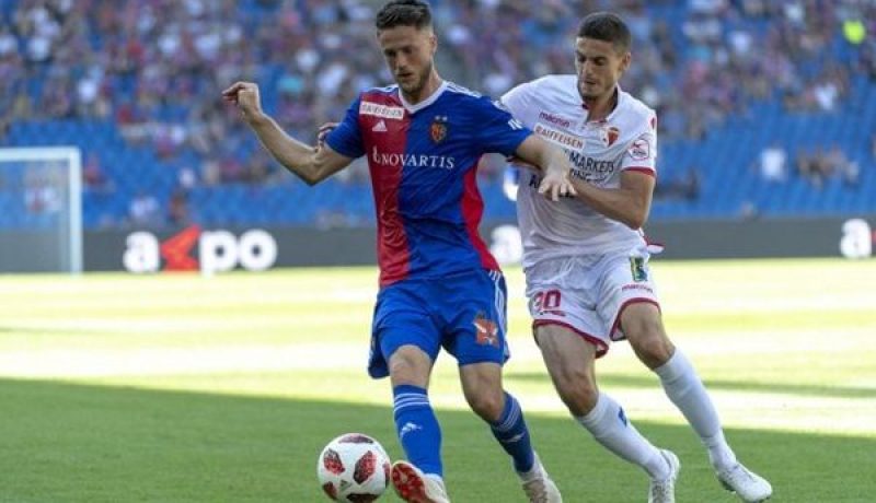 عبد اللاوي في التشكيلة المثالية للأسبوع الثاني على التوالي