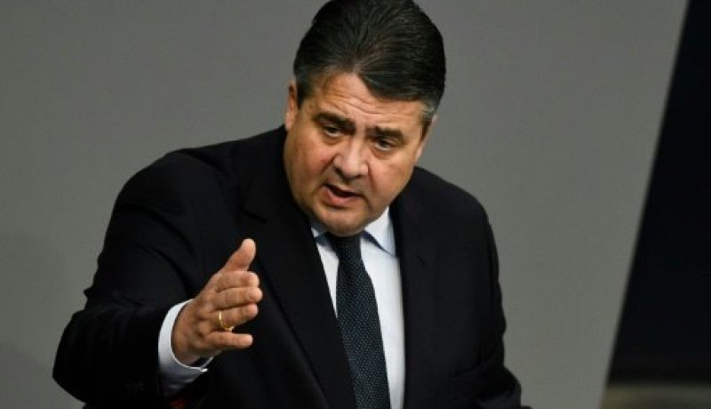 نائب المستشارة الالمانية يطالب السعودية بوقف تمويل المساجد الاصولية في الخارج