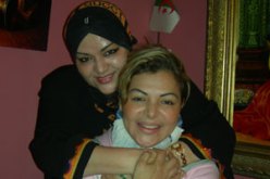 فلة تخرج “وعدة” بمناسبة شفائها