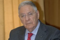 شهادات عذرية لمطلّقات في‮ ‬وزارة ولد عباس‬