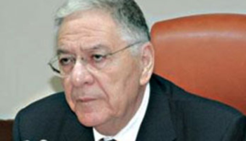 ملف الدواء‮ ‬يعمّق الخلاف بين أويحيى وولد عباس