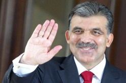 غول يرحب بتفكيك الكيميائي السوري