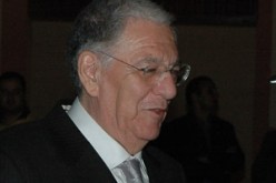 حرب الأفلان والأرندي على رأس الزوايا