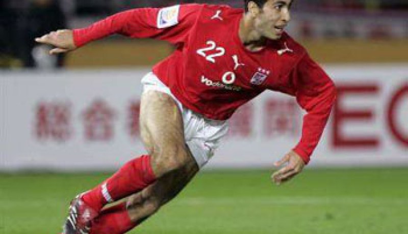 ابوتريكة أفضل لاعب عربي حسب استفتاء لصحيفة الهداف