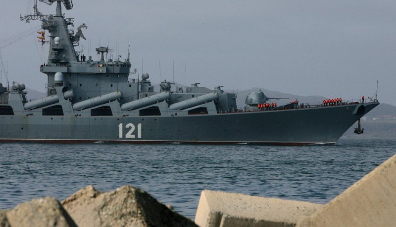 الأسطول الروسي يستعد لإستهداف مواقع تابعة للإرهابيين في سوريا