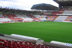 عطل في مسخنات الماء يحرم لاعبي سبوتينغ واوساسونا من الاستحمام في المولينون