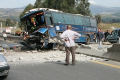ثلاثة قتلى و 50 جريحا في 27 حادث مرور أمس الاثنين