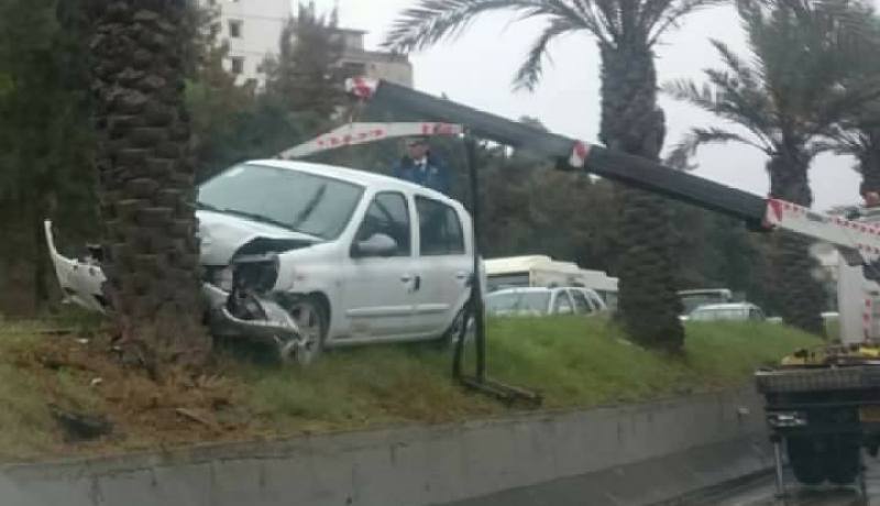 بالصور قطرات من المياه تسبب كوارث مرورية