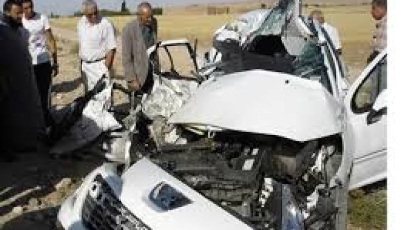 وفاة شخص وإصابة 5 آخرين بجروح في حادث مرور على الطريق السيار شرق-غرب