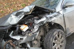 قتيل وجريح بعد اصطدام سيارة بشاحنة في سيدي بلعباس