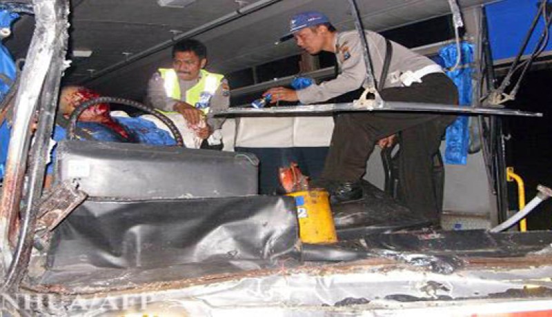 6قتلى اثر اصطدام  حافلة بسيارة شمال الصين