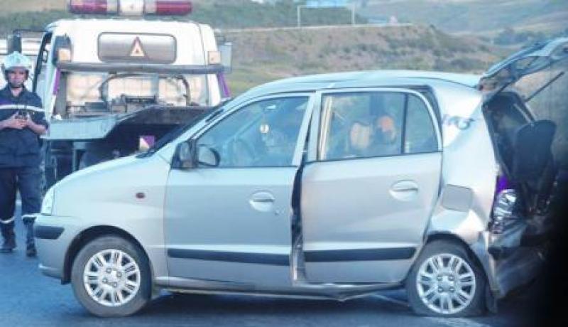 ست قتلى والعديد من الجرحى في حادث مرور ببلدية عين لحجل بالمسيلة