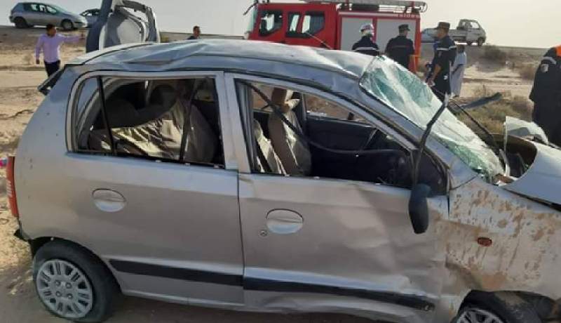 قتيل وأربعة جرحى في انقلاب سيارة بالوادي