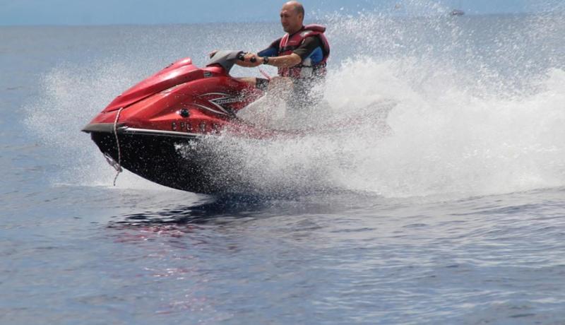 وفاة شاب اصطدمت به “jet ski” بشاطئ الميناء الصغير في مستغانم