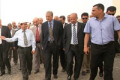 سلال يشرف غدا الثلاثاء على اطلاق العديد من مشاريع السكن بولاية الجزائر