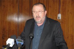 المركزية النقابية تدعو الى دسترة النشاط النقابي وتعزيز الحريات النقابية