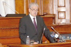 سلال يؤكد أن نسبة تقدم الأشغال بالمركز الحدودي الطالب العربي بالوادي بلغت 95 بالمائة