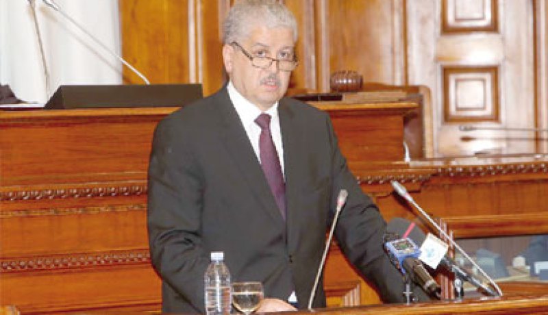 سلال يؤكد أن نسبة تقدم الأشغال بالمركز الحدودي الطالب العربي بالوادي بلغت 95 بالمائة