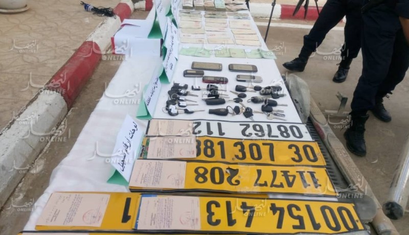 بالصور.. تفكيك شبكة دولية مختصة في التزوير وحجز 16 مركبة ببسكرة 