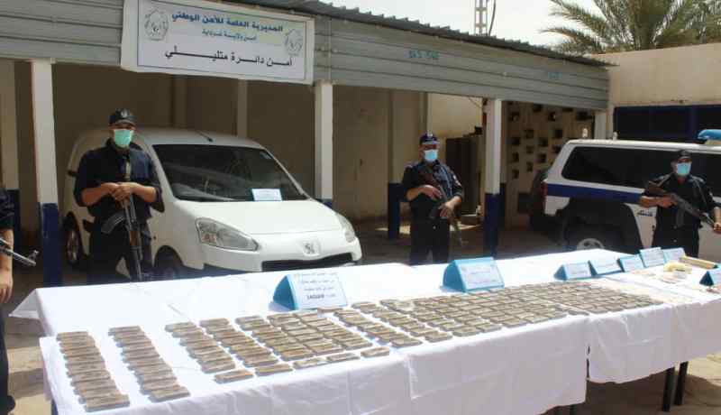 حجز 165 صفيحة كيف بحوزة بائع سيارات بمتليلي بغرداية