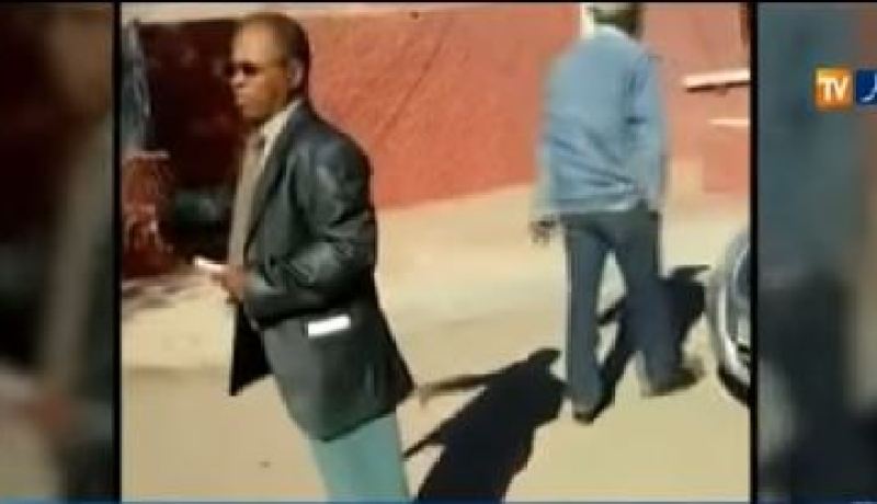 بالفيديو مدير مستشفى أدرار يحاصر ممرضات باستعمال السيارات