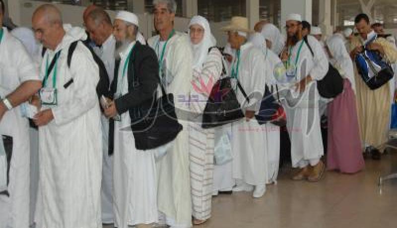 وزارة الداخلية تكفلت بكل الحجاج الحائزين على دفتر الحج في مجال التأشيرات