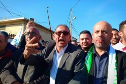 بالصور..ملال يشارك في مسيرة مساندة لمجمع “سيفيتال” ببجاية