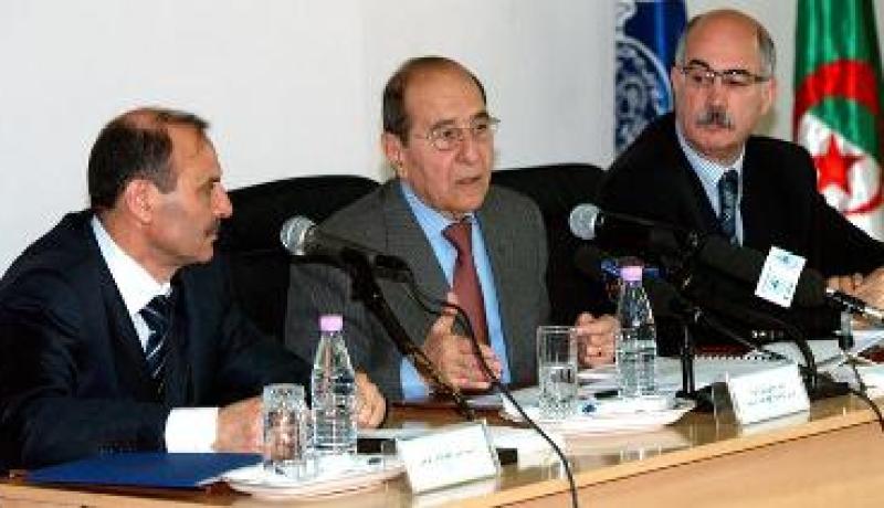 زرهوني‮ ‬يثني‮ ‬على الدكتور العفاني