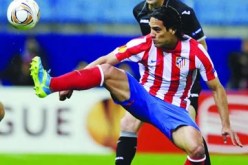 بطولة ايطاليا الاصابة تبعد البيروفى فارغاس حتى نهاية الموسم