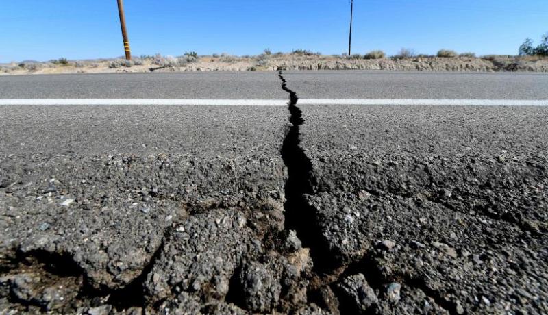 بالفيديو.. مشاهد مرعبة لحظة وقوع زلزال في كاليفورنيا