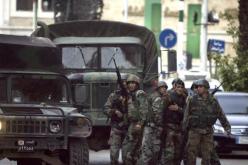 مقتل جندى وإصابة 4 آخرين أثناء عملية مداهمة شرق لبنان