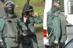 اسبانيا تعتقل جزائرياً ومغربياً يشتبه بأن لهما صلة بـ “القاعدة”