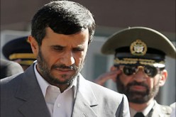 جنرال إيراني‮ ‬يتهم نجاد بالعمالة لمجموعة مسلحة معارضة لنظام طهران