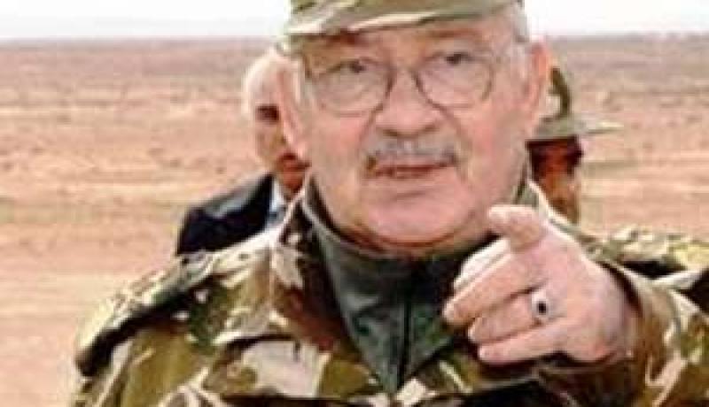 قائد أركان الجيش الوطني الشعبي يشرف على عملية تمشيط بجبال عكوران