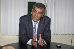 عيدوني يدعو سيليني الى التكفل بمشاكل المحامين بدل الطعن في ذمة القضاة